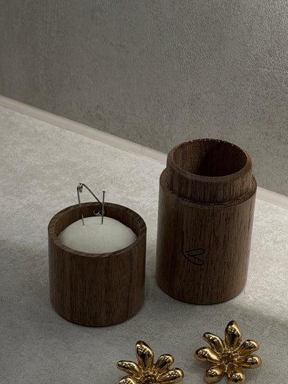 Pin Box SAYA - Walnut